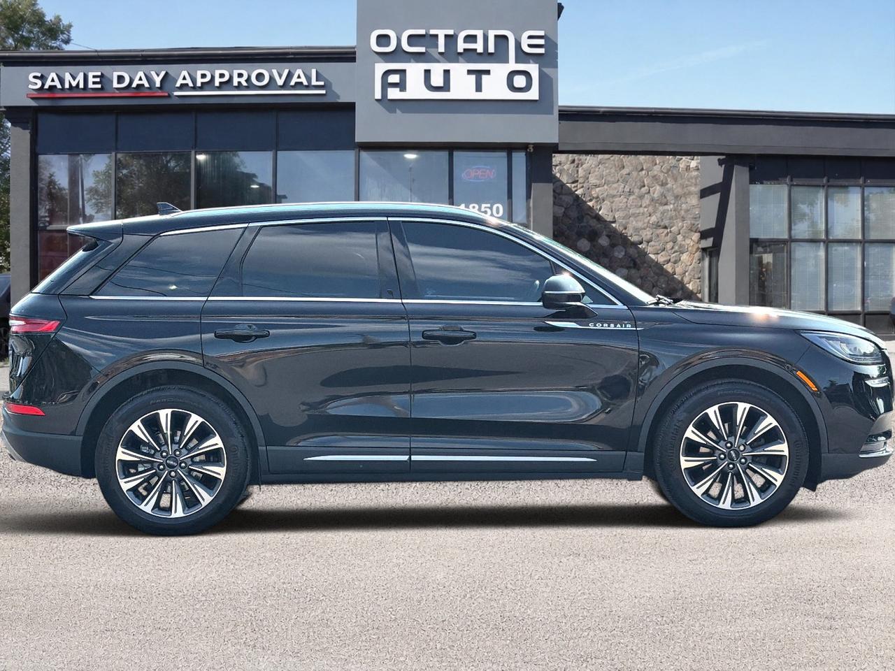2020 Lincoln Corsair Reserve AWD Photo3