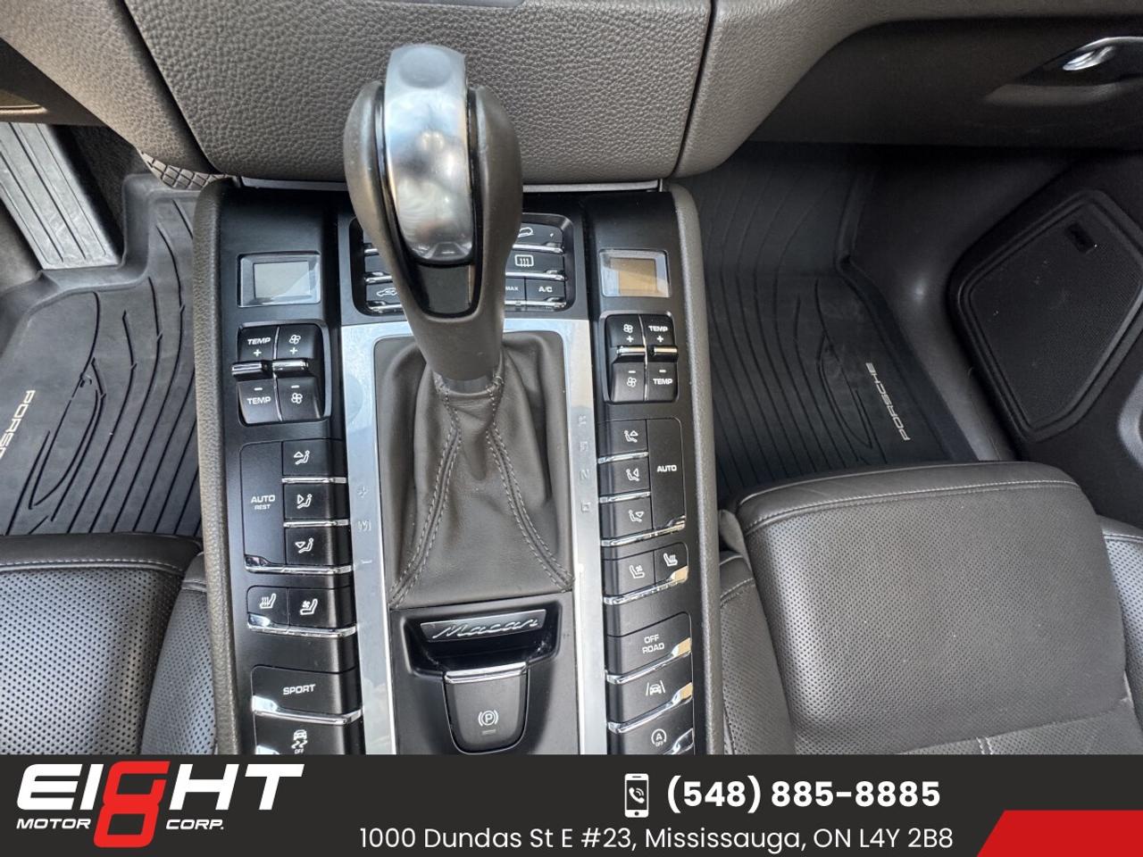 2018 Porsche Macan AWD Photo