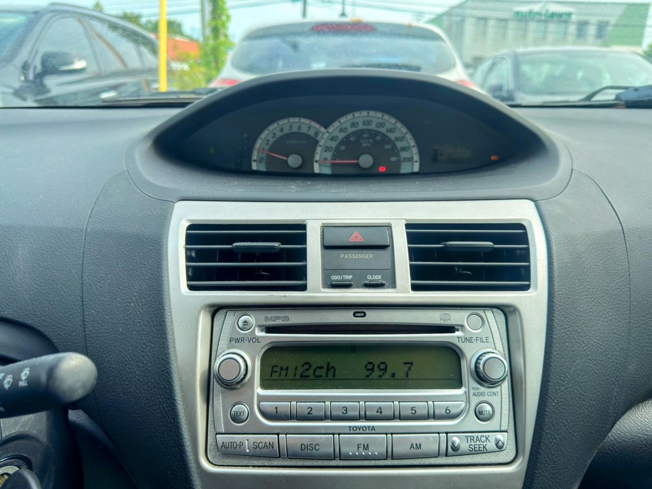 2008 Toyota Yaris S Photo