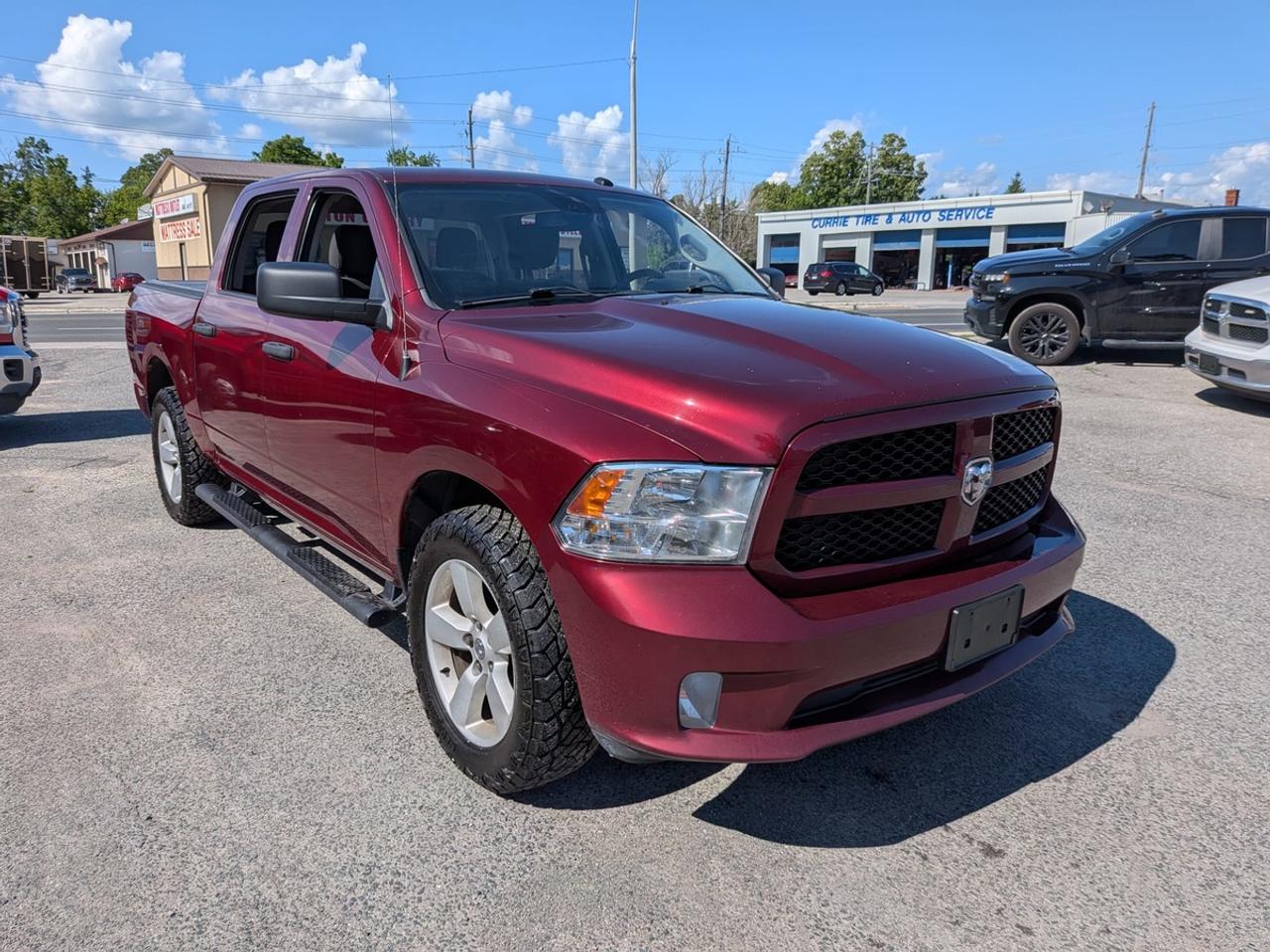 2021 RAM 1500 Classic EXPRESS CREW CAB SHORT BED Photo