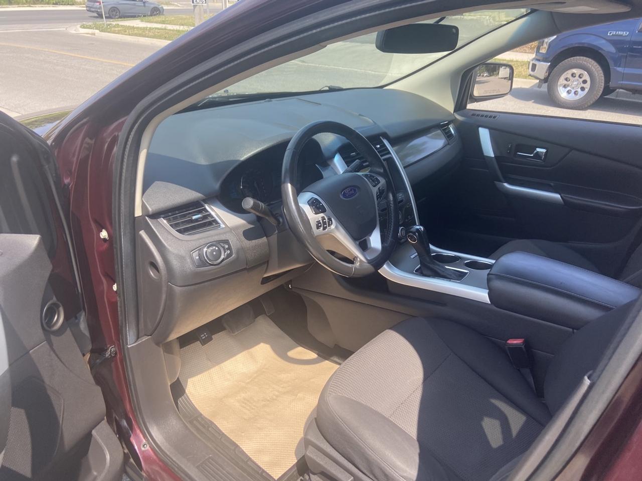 2011 Ford Edge SEL Photo