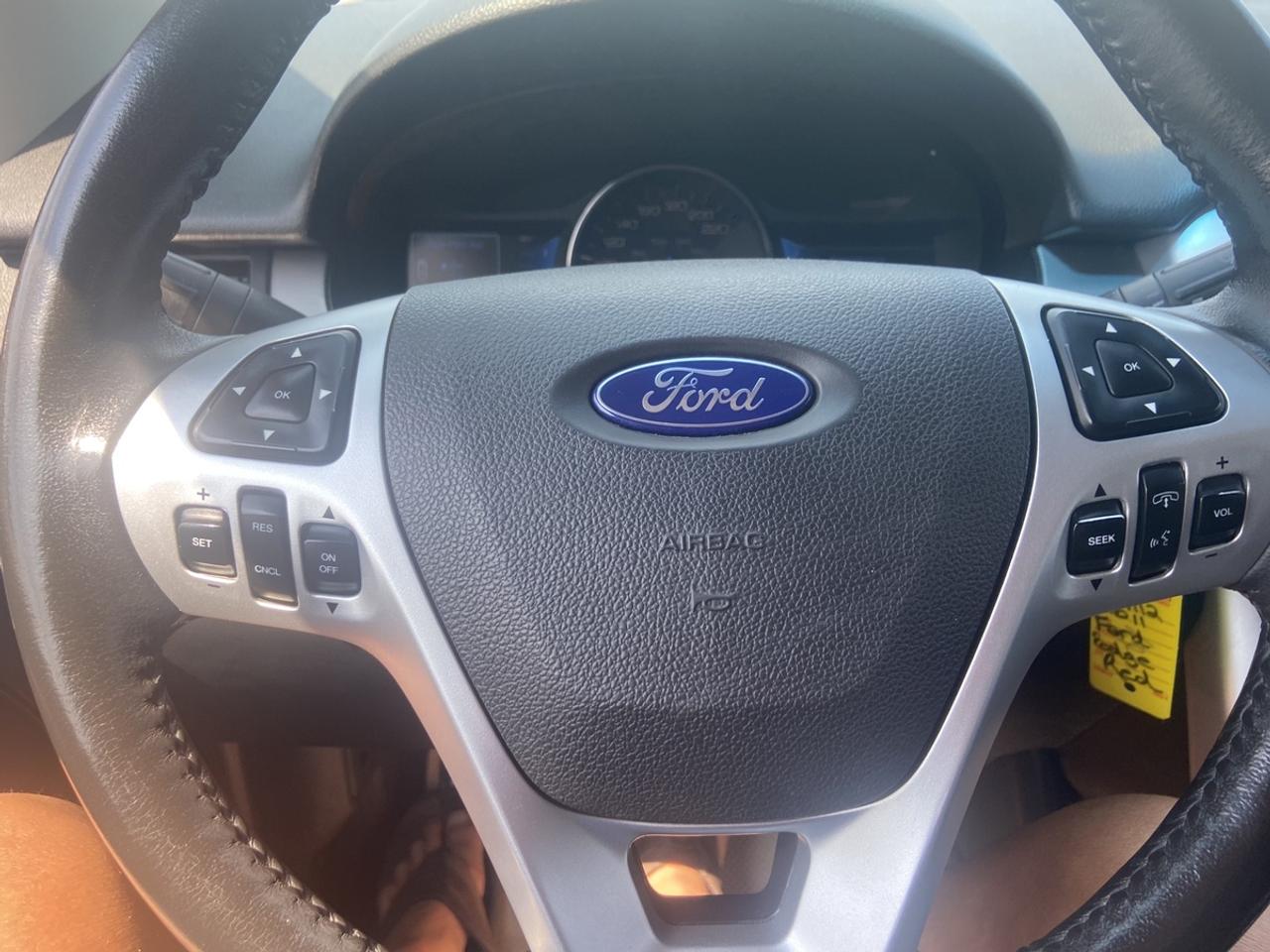 2011 Ford Edge SEL Photo