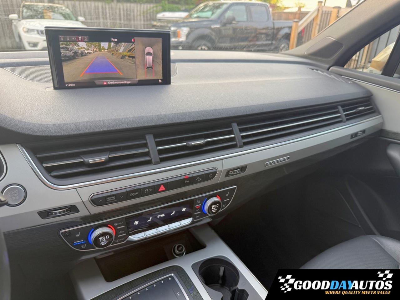 2018 Audi Q7 Technik S-LINE ONE OWNER CLEAN CARFAX DRIVER ASST Photo