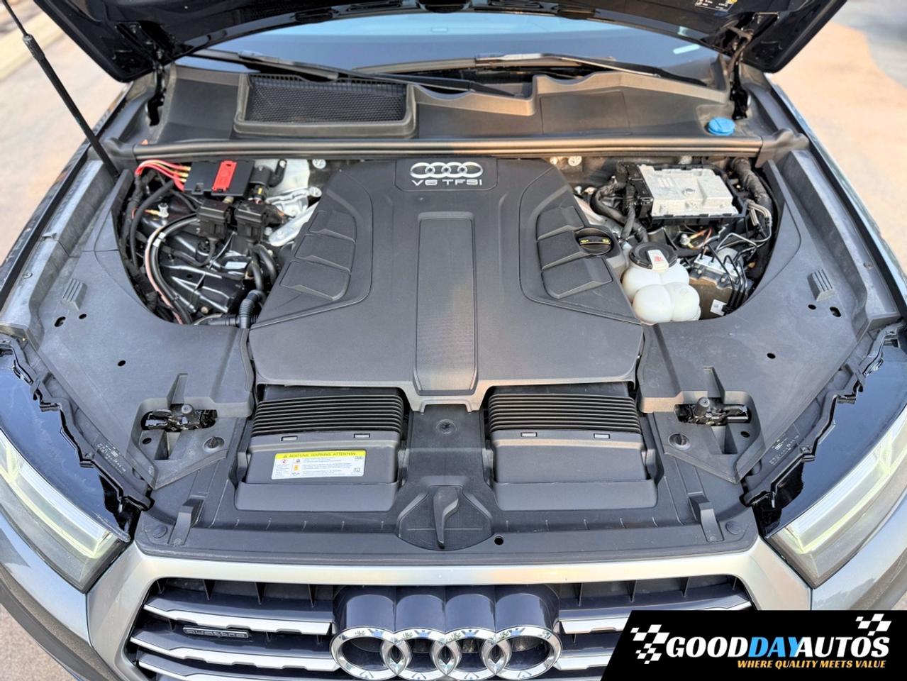 2018 Audi Q7 Technik S-LINE ONE OWNER CLEAN CARFAX DRIVER ASST Photo