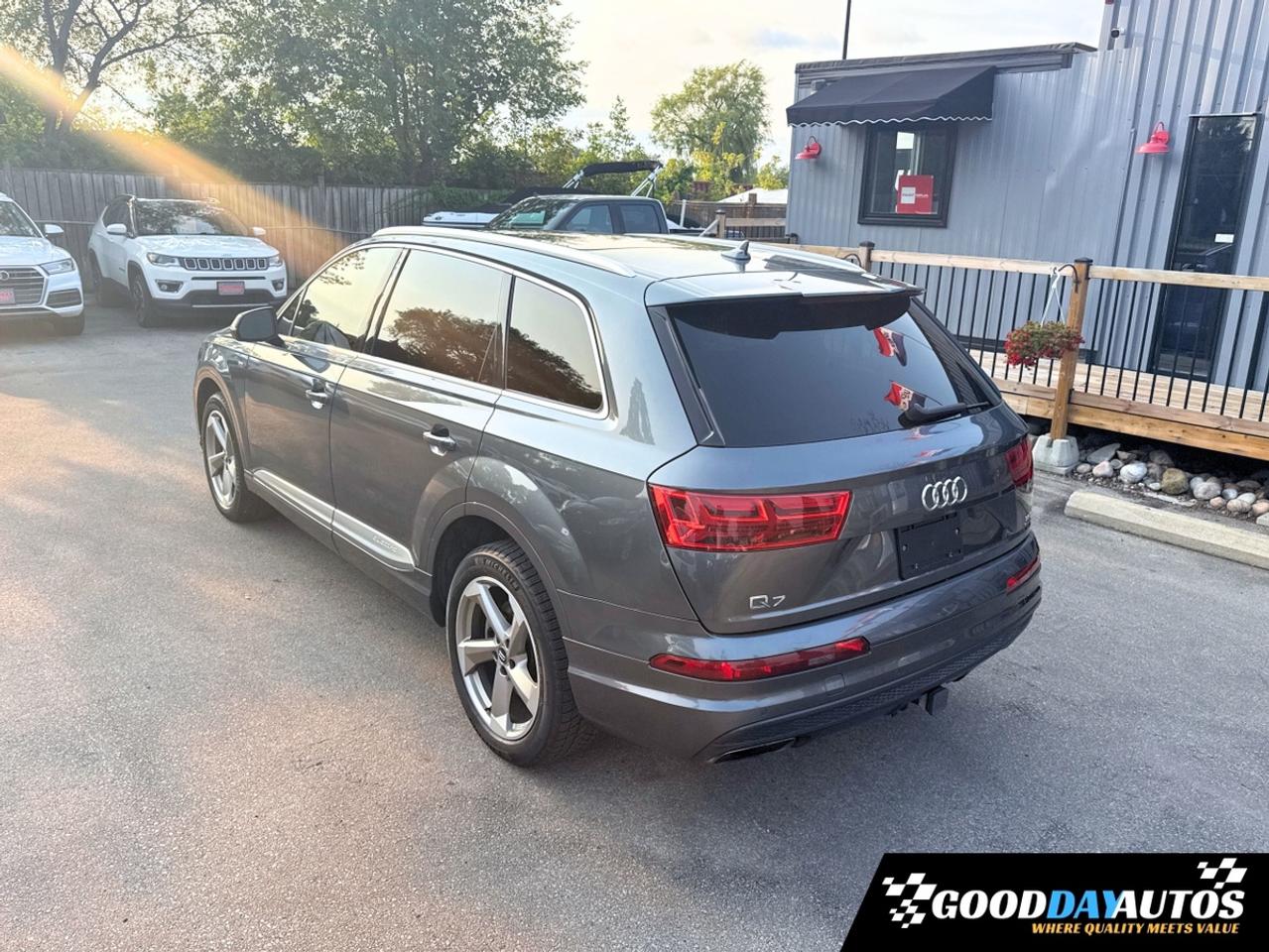 2018 Audi Q7 Technik S-LINE ONE OWNER CLEAN CARFAX DRIVER ASST Photo