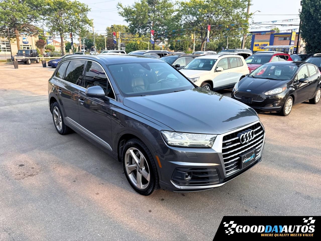2018 Audi Q7 Technik S-LINE ONE OWNER CLEAN CARFAX DRIVER ASST Photo