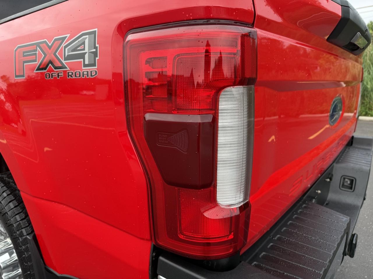 2018 Ford F-350 Lariat Photo