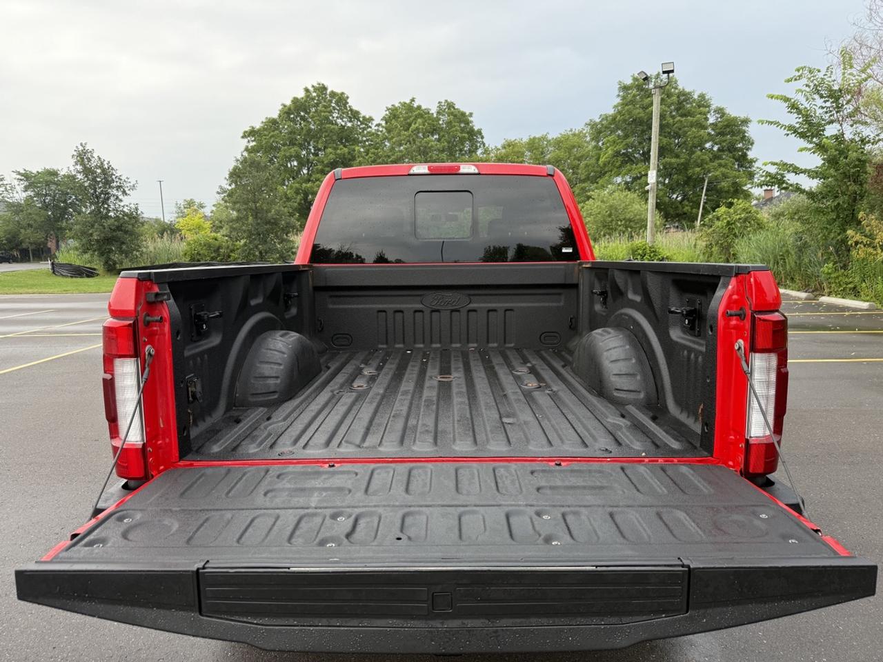 2018 Ford F-350 Lariat Photo