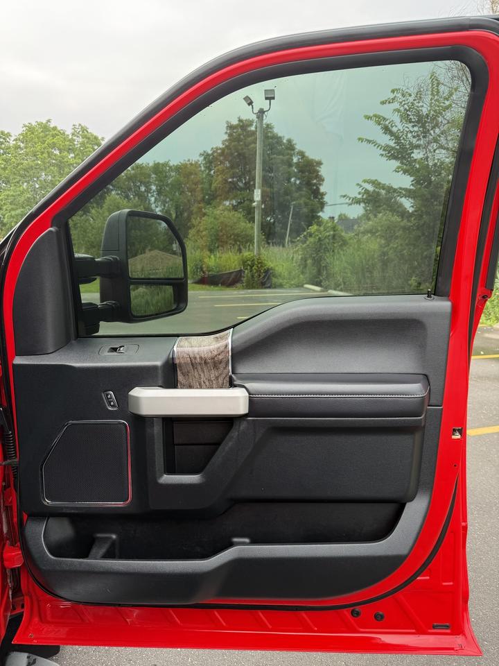 2018 Ford F-350 Lariat Photo