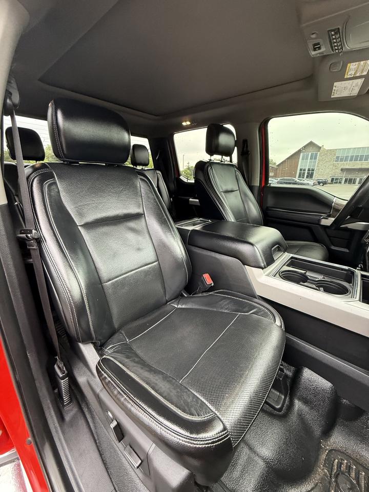 2018 Ford F-350 Lariat Photo