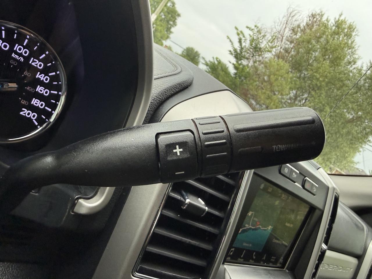 2018 Ford F-350 Lariat Photo