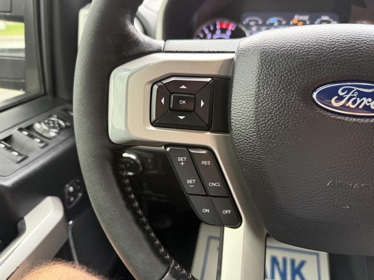 2018 Ford F-350 Lariat Photo