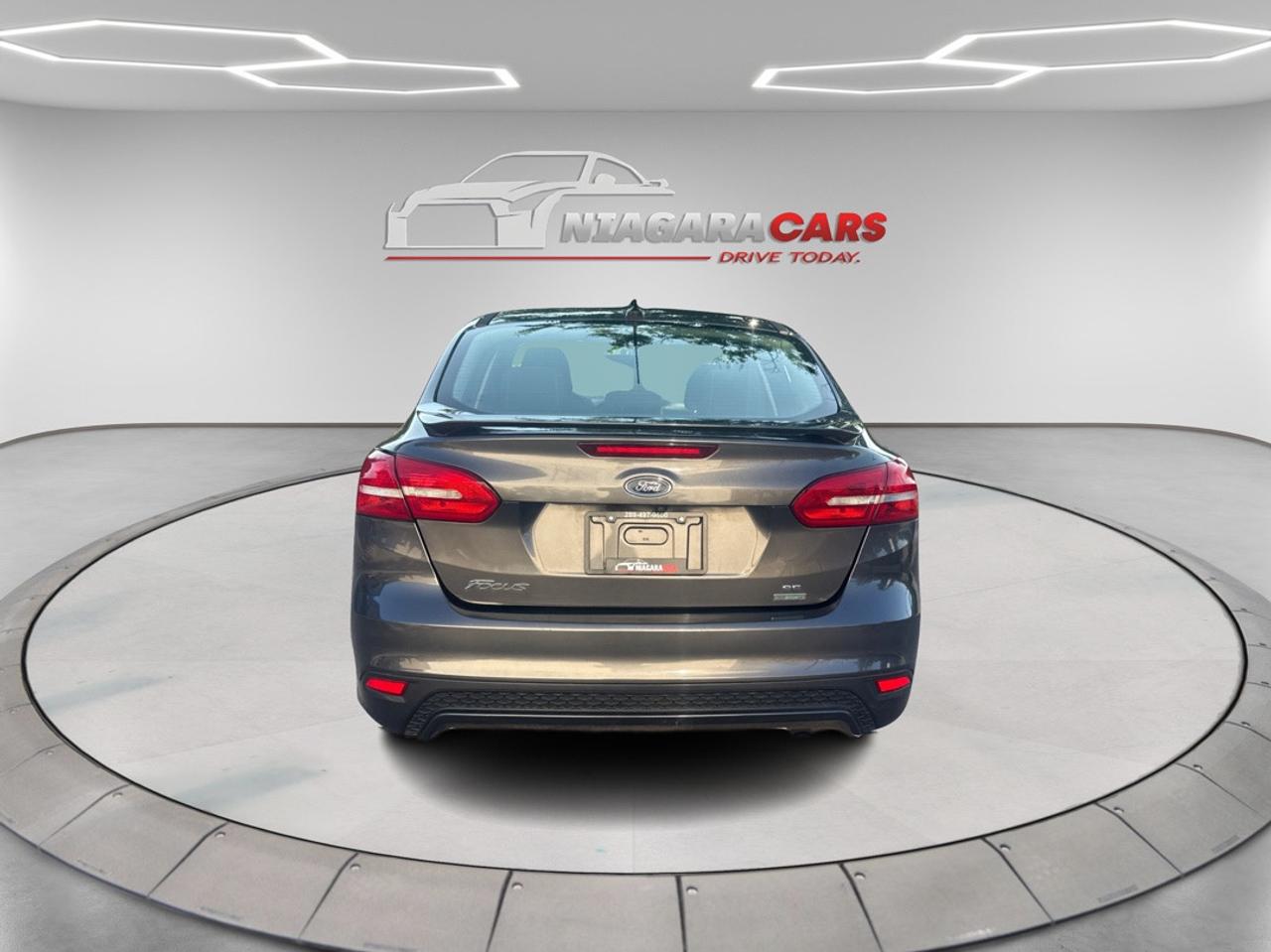 2015 Ford Focus SE Photo
