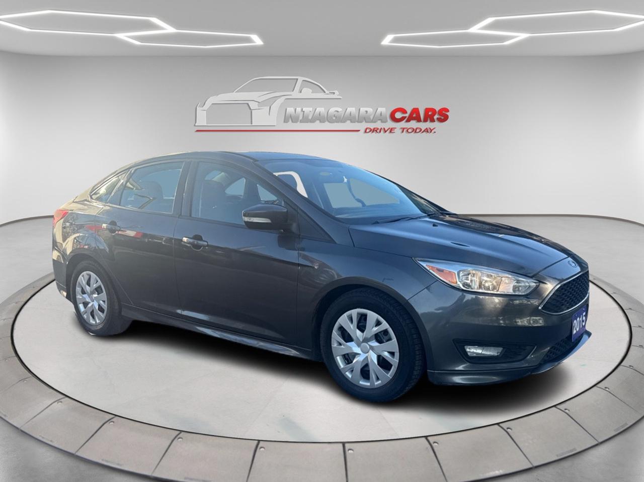 2015 Ford Focus SE Photo