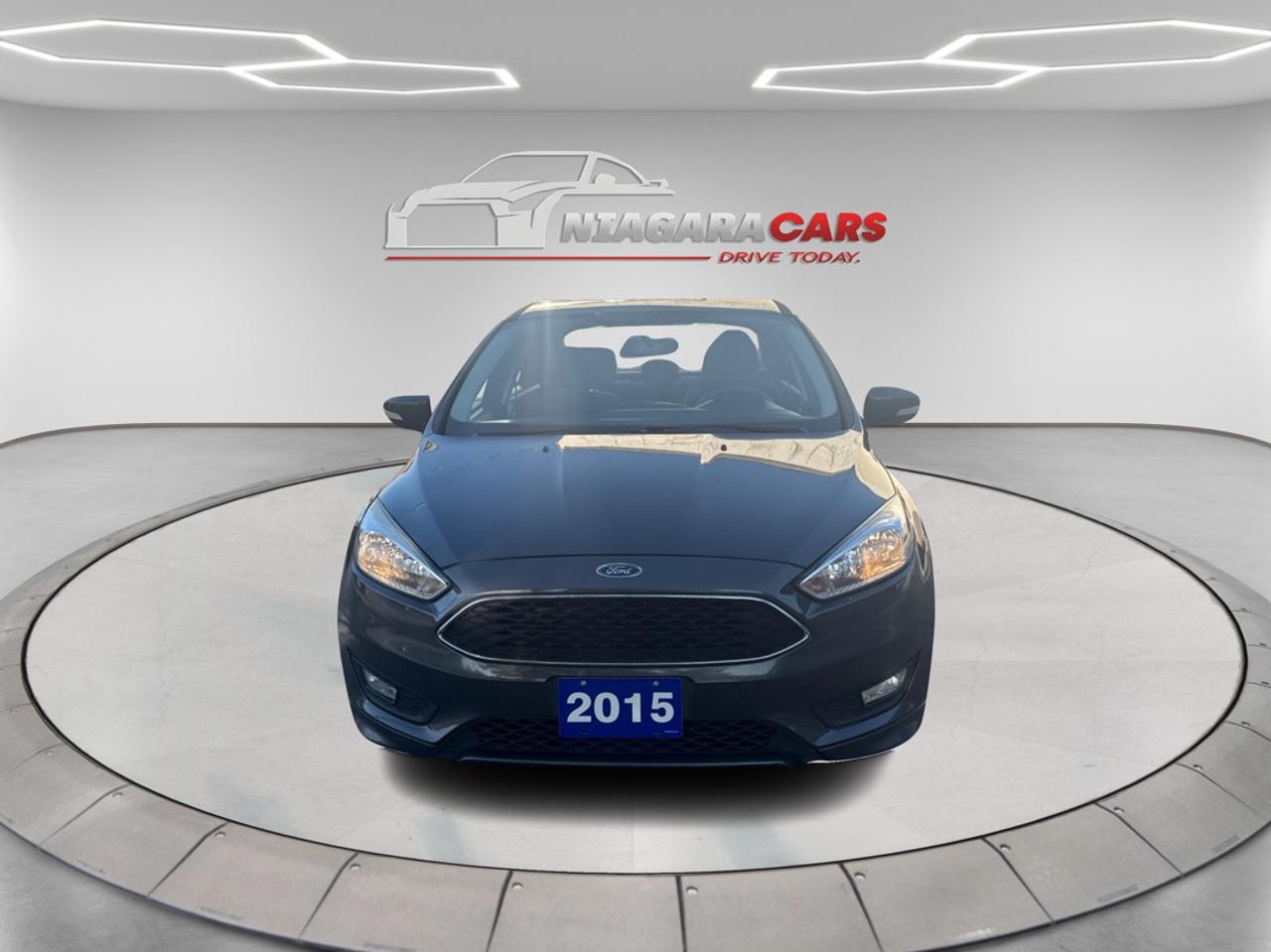 2015 Ford Focus SE Photo