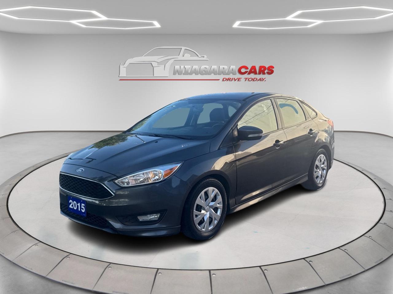 2015 Ford Focus SE Photo