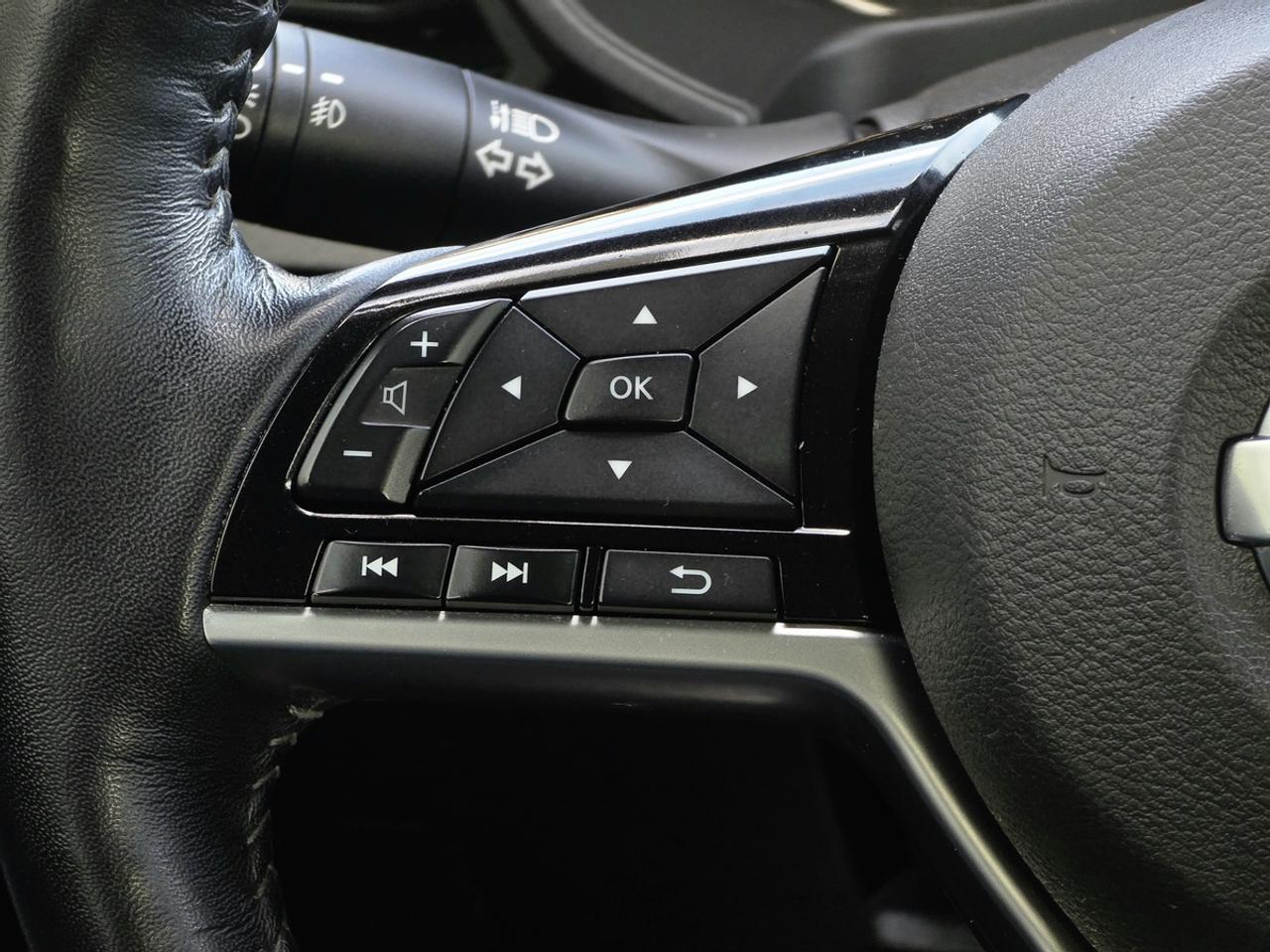 2020 Nissan Altima SV Photo