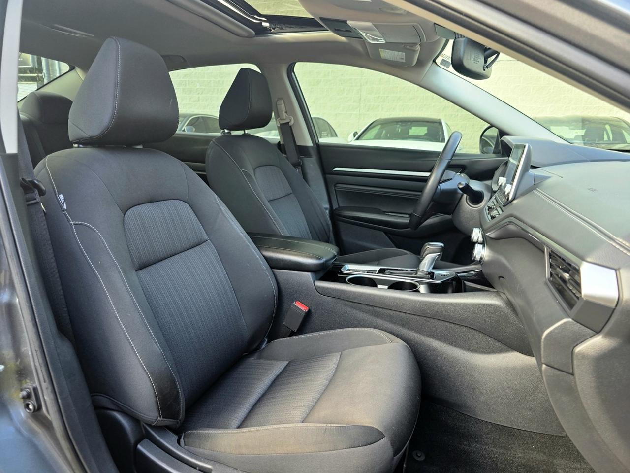 2020 Nissan Altima SV Photo