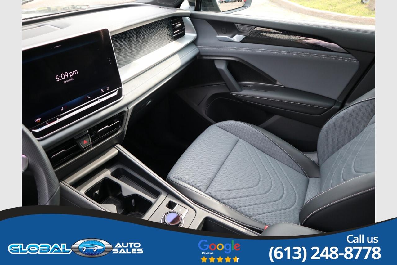 2026 Volkswagen Tiguan Comfortline R-Line Black Edition Photo