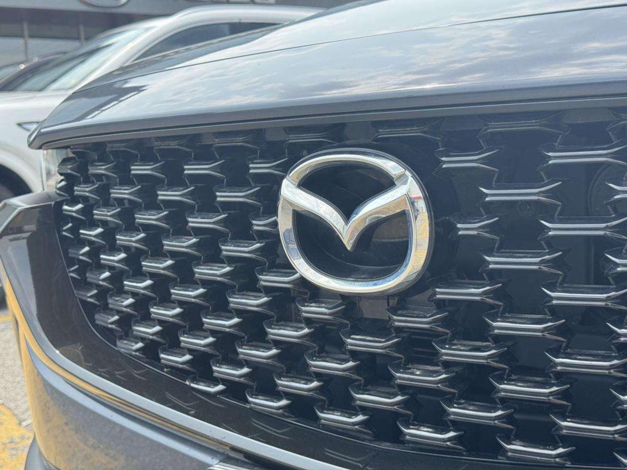 2025 Mazda CX-50 Hybrid KURO HYBRID AWD/ 2.99% RATE/ MUST SEE/ CPO Photo
