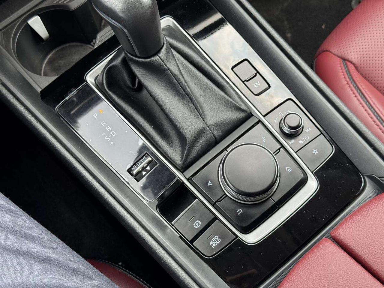 2025 Mazda CX-50 Hybrid KURO HYBRID AWD/ 2.99% RATE/ MUST SEE/ CPO Photo