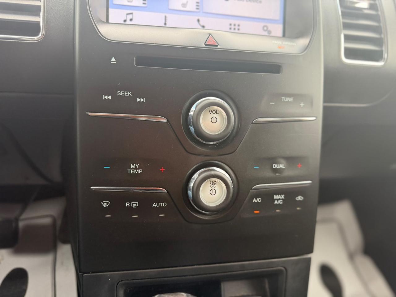 2019 Ford Flex SEL Photo