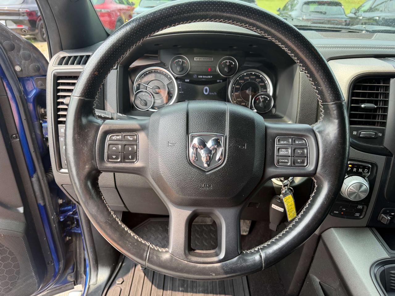 2018 RAM 1500 Rebel - tow pkg - htd seats/wheel Photo