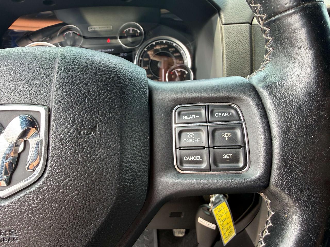 2018 RAM 1500 Rebel - tow pkg - htd seats/wheel Photo