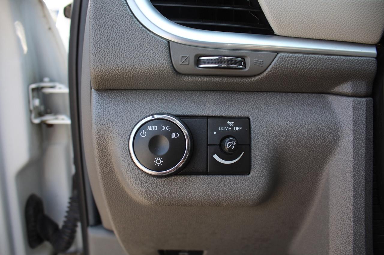 2016 Chevrolet Traverse LS AWD 8 PASS Photo