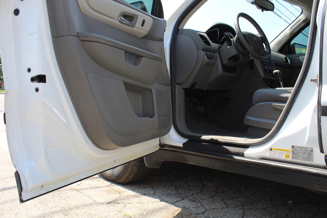 2016 Chevrolet Traverse LS AWD 8 PASS Photo
