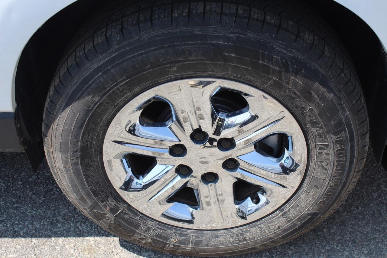 2016 Chevrolet Traverse LS AWD 8 PASS Photo