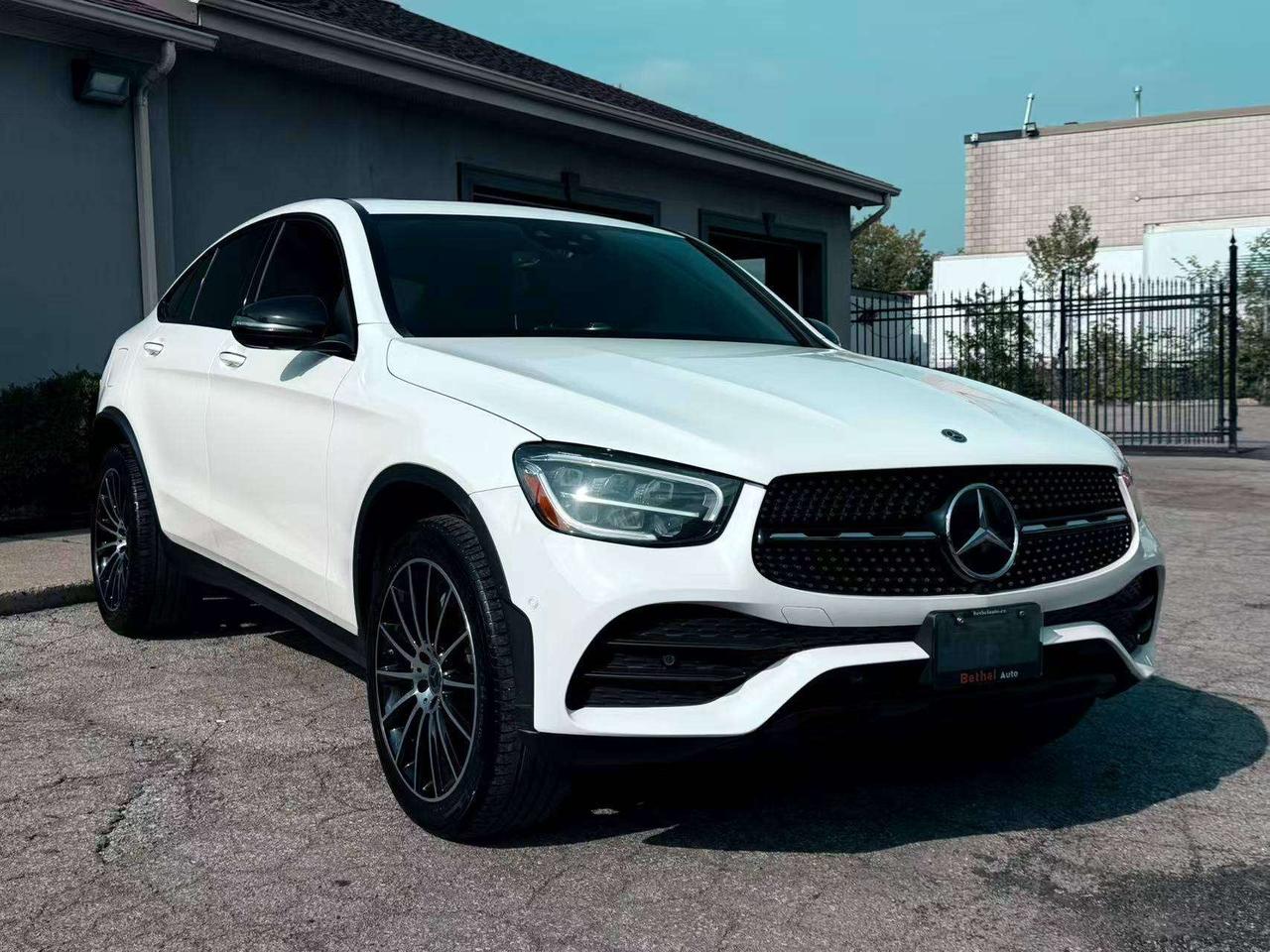 2020 Mercedes-Benz GLC Coupe AWD ACC 360Camera AMGpkg BlindSpot Carplay Photo4