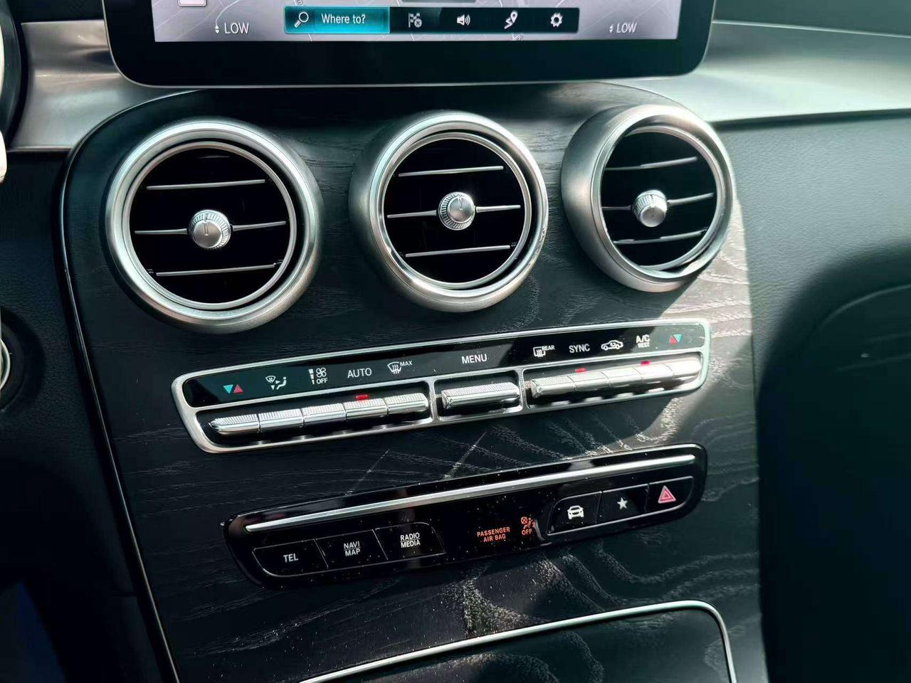 2020 Mercedes-Benz GLC Coupe AWD ACC 360Camera AMGpkg BlindSpot Carplay Photo