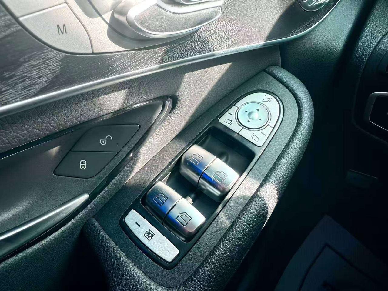 2020 Mercedes-Benz GLC Coupe AWD ACC 360Camera AMGpkg BlindSpot Carplay Photo