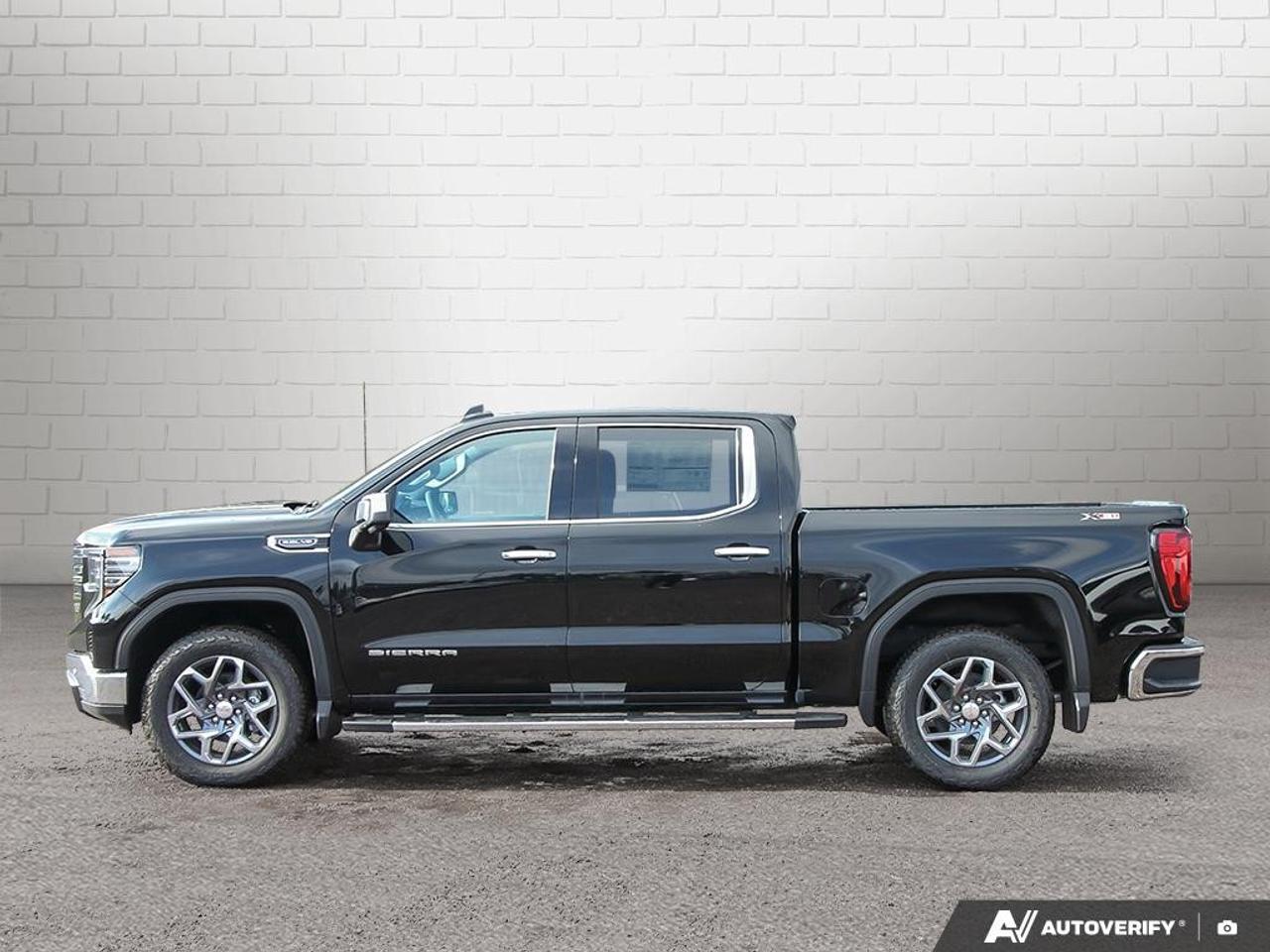 2026 GMC Sierra 1500 Crew Cab Short Box 4-Wheel Drive SLT Photo5