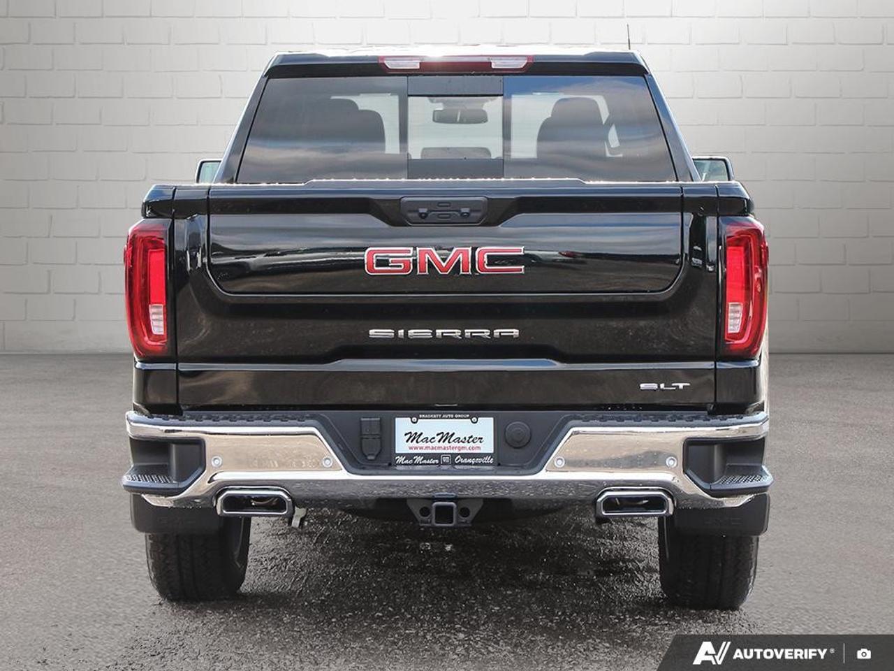 2026 GMC Sierra 1500 Crew Cab Short Box 4-Wheel Drive SLT Photo