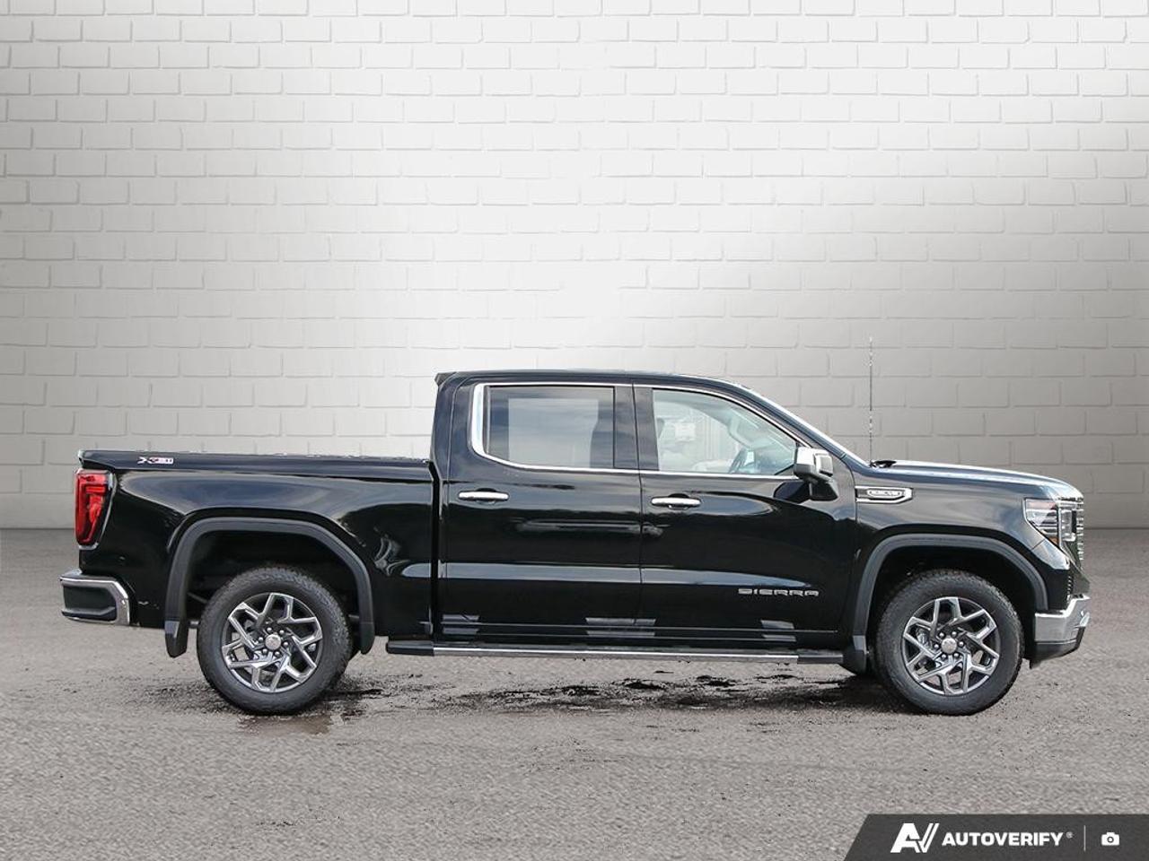2026 GMC Sierra 1500 Crew Cab Short Box 4-Wheel Drive SLT Photo