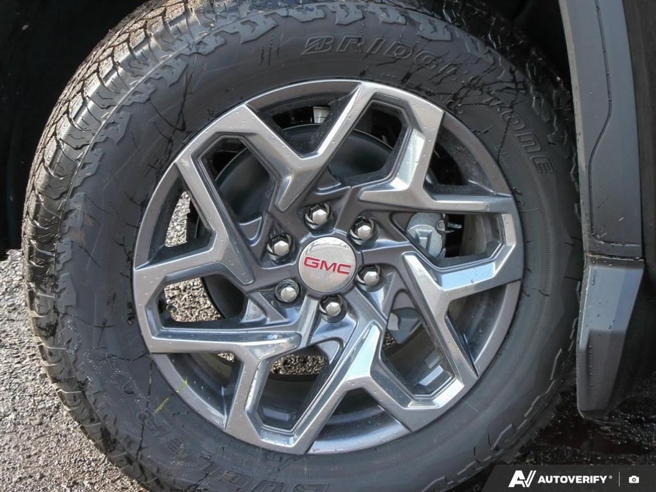 2026 GMC Sierra 1500 Crew Cab Short Box 4-Wheel Drive SLT Photo