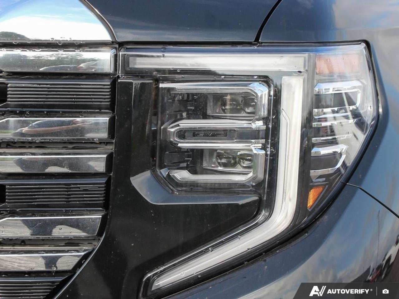 2026 GMC Sierra 1500 Crew Cab Short Box 4-Wheel Drive SLT Photo