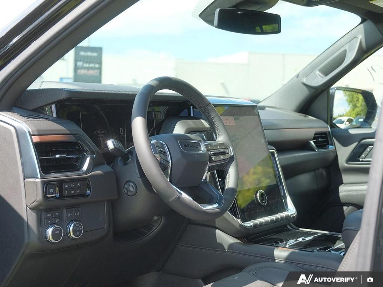 2026 GMC Yukon 4WD 4dr Denali Photo