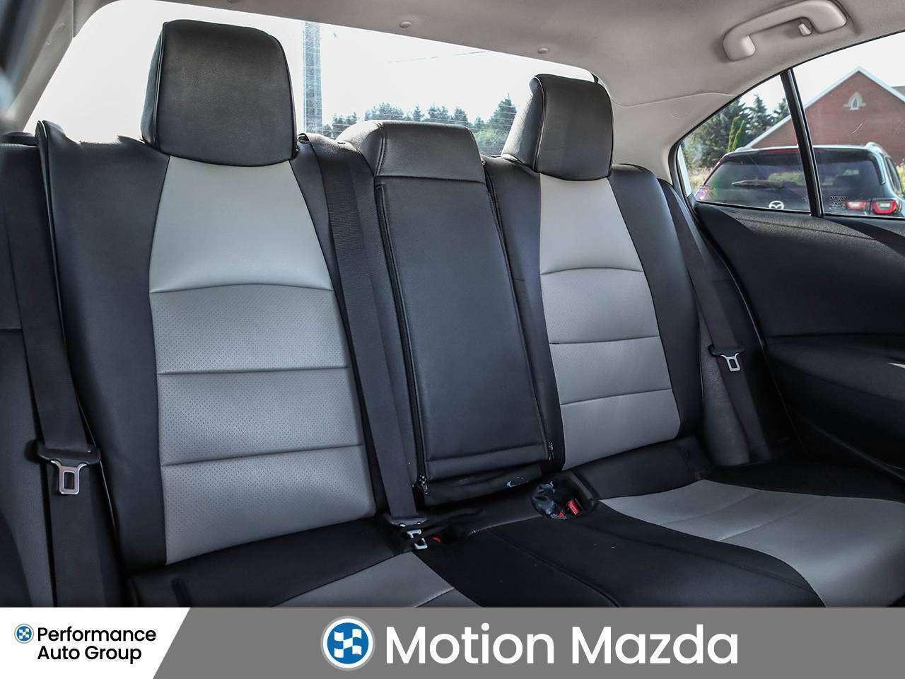 2024 Toyota Corolla LE   Carplay   Safety Sense 3.0 Photo