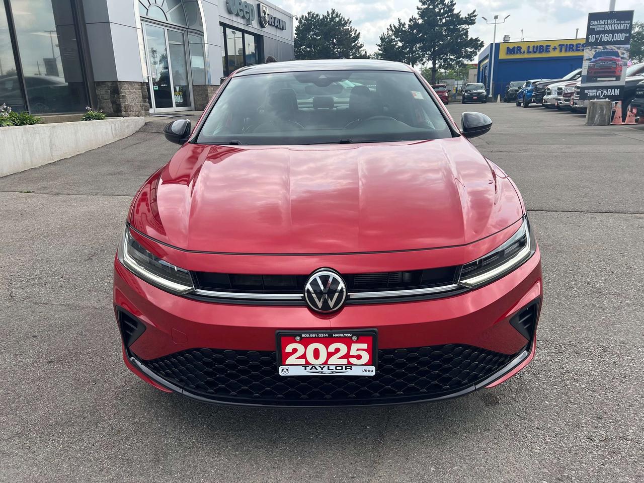 2025 Volkswagen Jetta Comfortline Sport *SUN *LTHR *PWR SEAT *HEAT SEATS Photo2