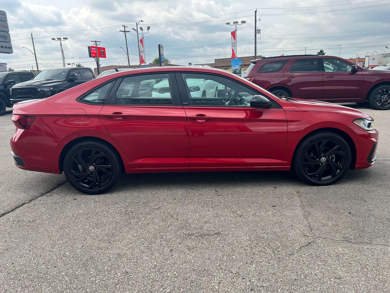 2025 Volkswagen Jetta Comfortline Sport *SUN *LTHR *PWR SEAT *HEAT SEATS Photo