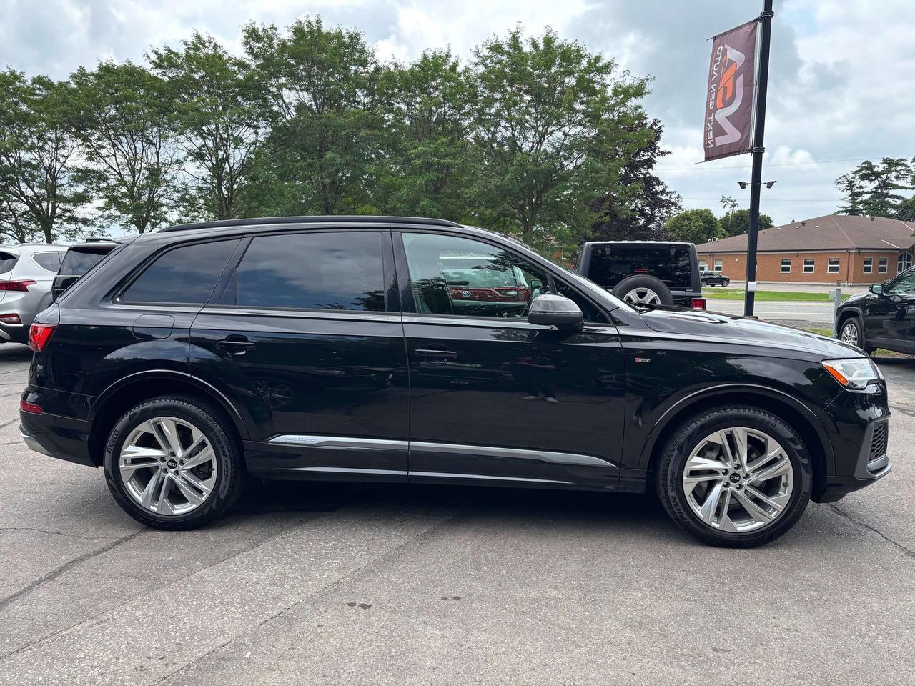 2022 Audi Q7 55 Komfort Clean CARFAX Navigation Panoramic Sunro Photo