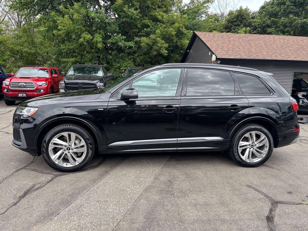 2022 Audi Q7 55 Komfort Clean CARFAX Navigation Panoramic Sunro Photo