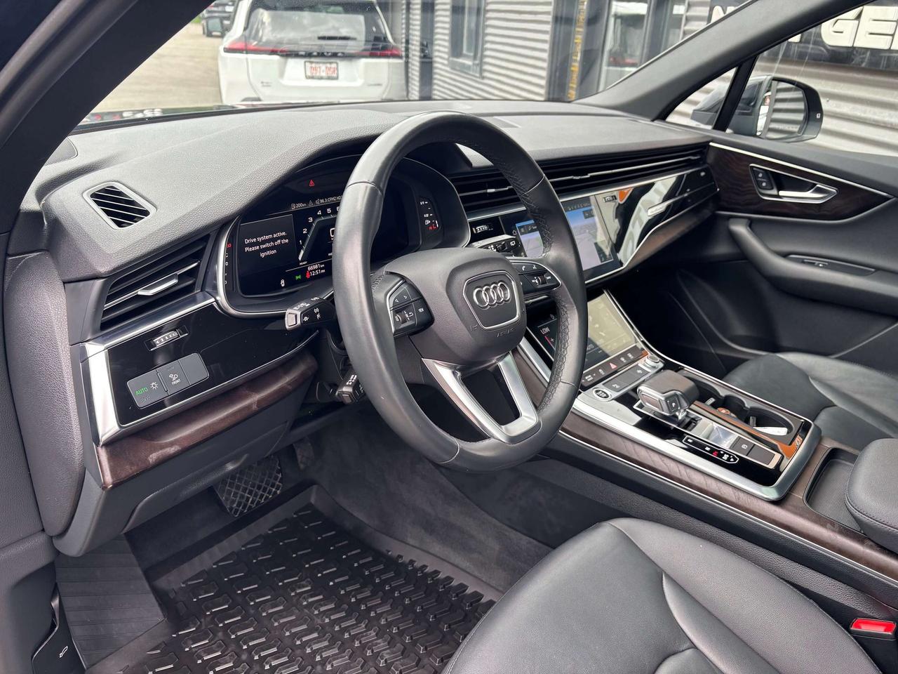 2022 Audi Q7 55 Komfort Clean CARFAX Navigation Panoramic Sunro Photo