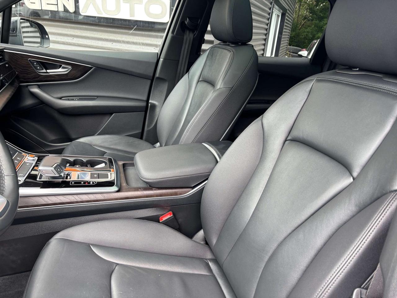 2022 Audi Q7 55 Komfort Clean CARFAX Navigation Panoramic Sunro Photo