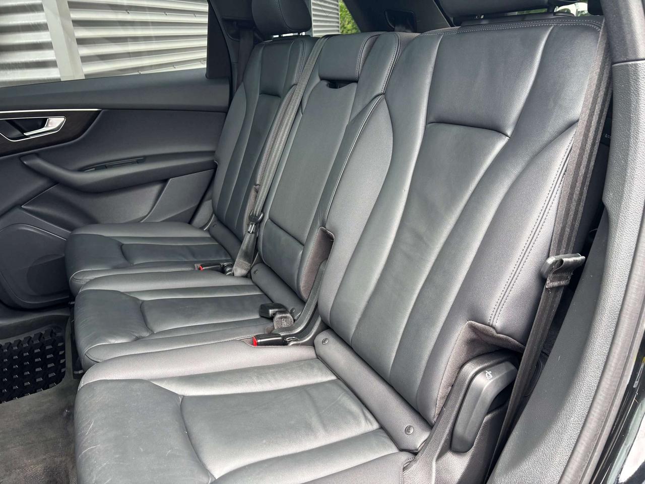 2022 Audi Q7 55 Komfort Clean CARFAX Navigation Panoramic Sunro Photo