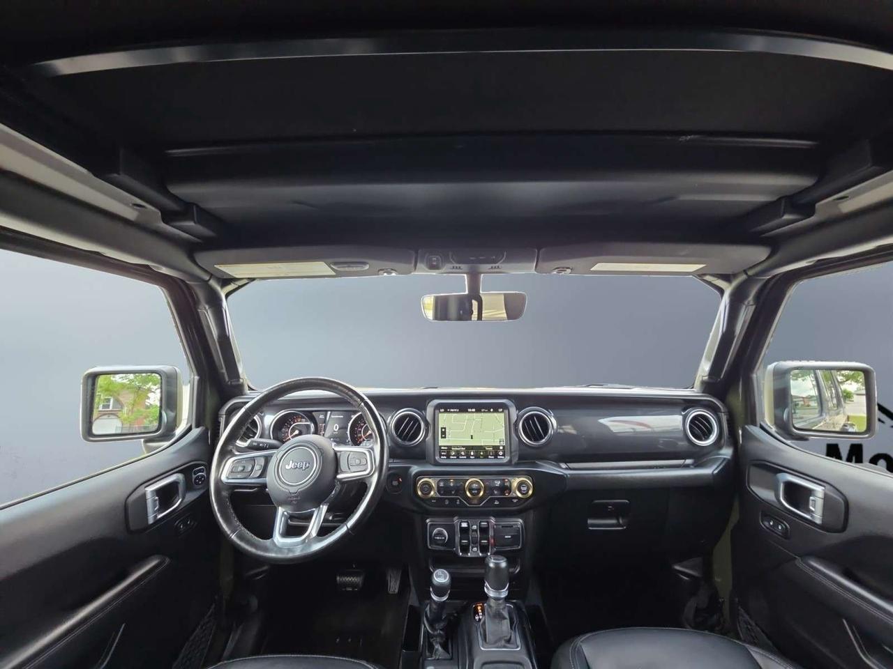 2022 Jeep Wrangler Unlimited Sahara Altitude SKY ONE-TUCH ROOF TOP * 1 OWNER / ALPINE SOUND Photo