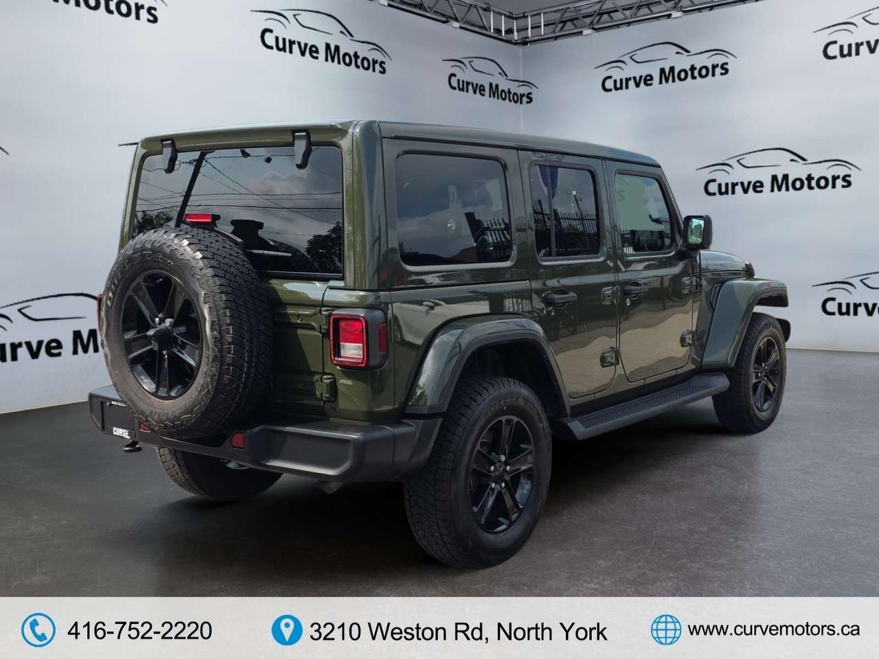 2022 Jeep Wrangler Unlimited Sahara Altitude SKY ONE-TUCH ROOF TOP * 1 OWNER / ALPINE SOUND Photo